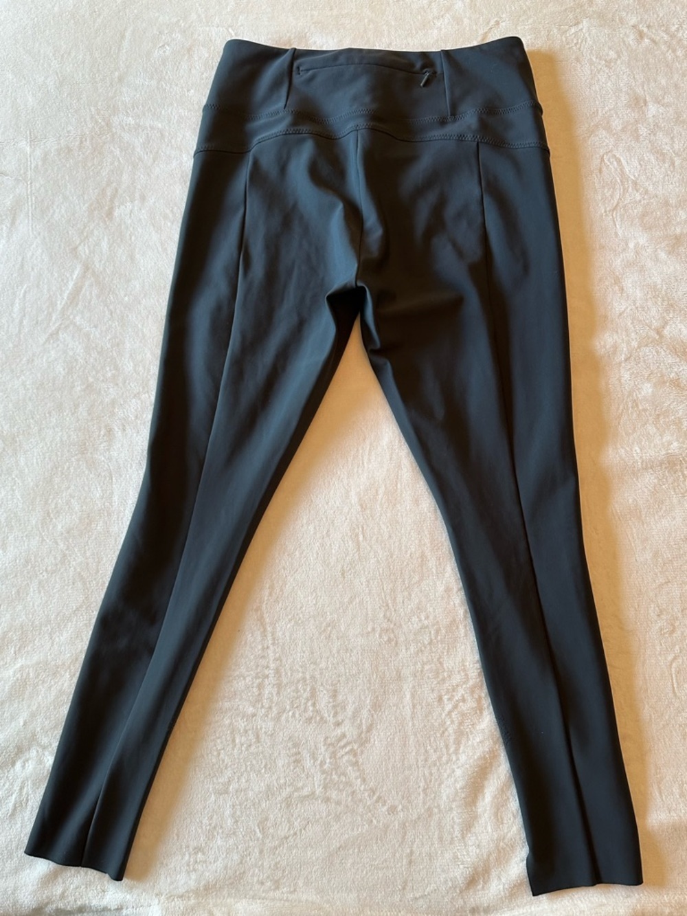Athleta Black Stellar Tight in black Size Medium - Picture 10 of 12